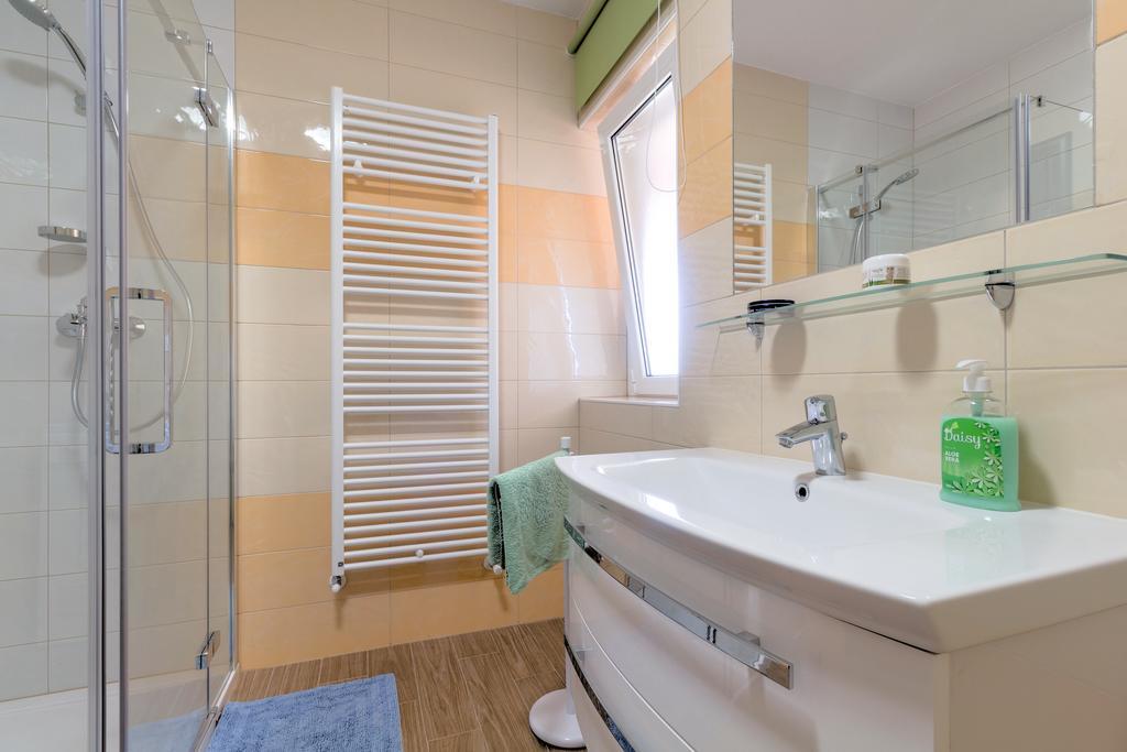 Apartment Delton Fažana Extérieur photo